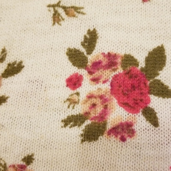 Sweater style tank - Picture 3 of 3